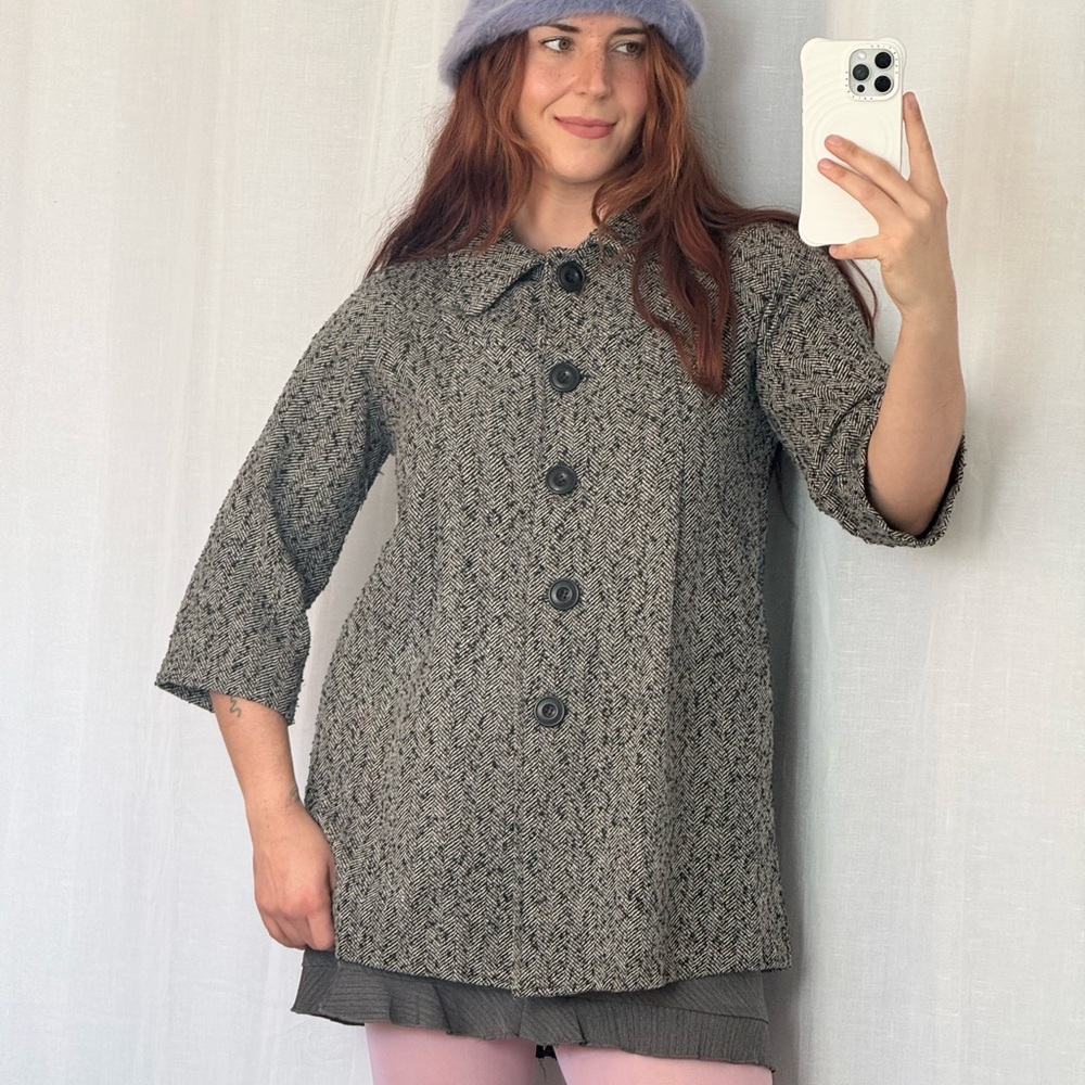 ✿ ⋆｡ Vintage Herringbone Button Coat ⋆｡✿